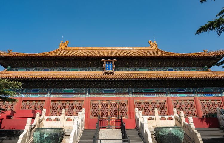 5-day 4-night · Group Tours · Beijing + The Palace Museum + Mutianyu Great Wall + Summer Palace · Discover the Palace Museum and the Imperial Ancestral Temple, conquer the Great Wall, and stroll through the gardens of the Summer Palace. Enjoy an extra day to explore the hutongs and engage in calligraphy within a traditional siheyuan. Experience a seamless blend of past and present, with elevated 4-star service enhancing every step of your journey.