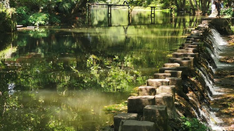 4-Day Hongcun Village+Huizhou Ancient Town+Qiyunshan Mountain Ecological And Cultural Tourism Zone+Xixinan Ancient Village