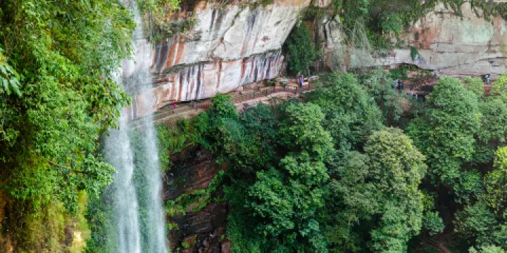 赤水丹霞旅遊區·燕子巖
