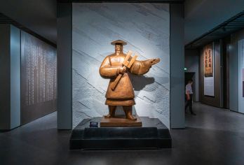 二里头夏都遗址博物馆【寻夏遗踪-探寻夏朝都邑I独立私享团】【[寻古中国]河洛之滨寻夏记，梳理夏王朝发展脉络，沉浸式体验遗址内涵】