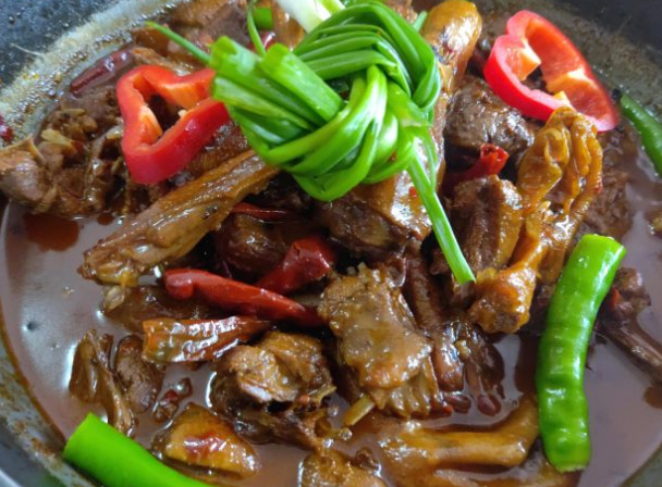 张记传统三穗鸭(欣穗艺苑店)