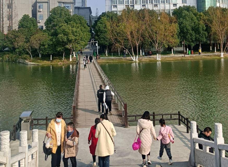 톈먼 1일 투어: 스자허 문화 유적지의 고풍스러운 매력과 둥후 공원의 봄기운을 느껴보세요.