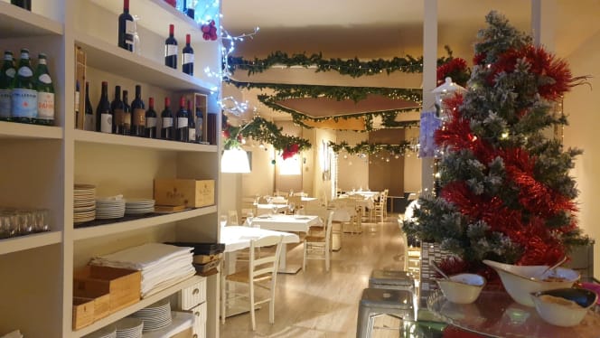 Omero Pizzeria e Tradizione餐厅图片