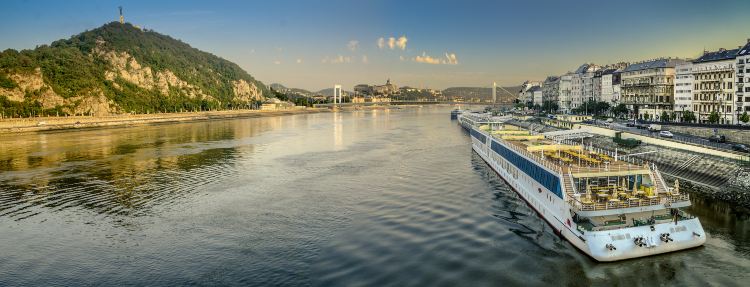 Budapest Danube Boat Tour