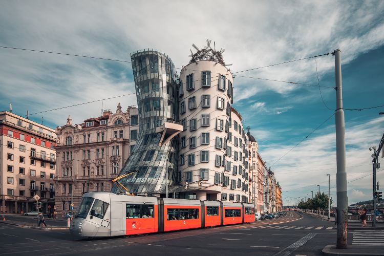 Dancing House