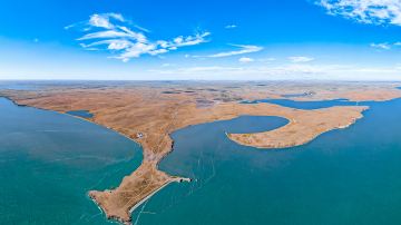 Hulun Lake