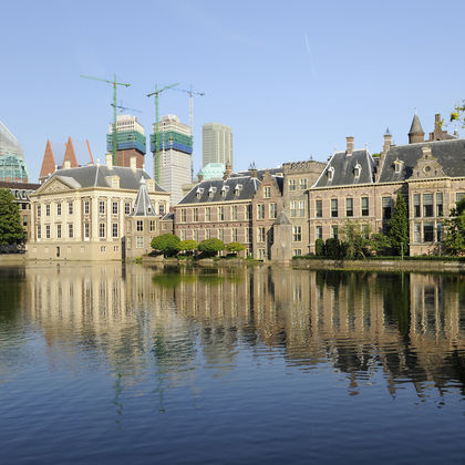 埃舍尔博物馆+莫瑞泰斯皇家美术馆+和平宫+荷兰女王宫一日游