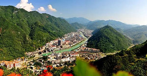 镇巴游记图文-世界天坑 民歌镇巴 3天2夜畅游“中国最北苗乡”陕西镇巴