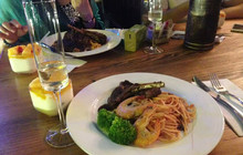 The Frontier Cafe & Bar餐厅图片