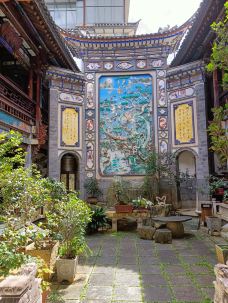 张家花园-大理市-YoYo_7Z9A9Z8A