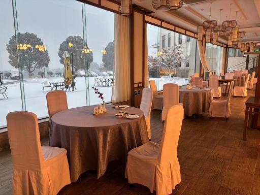 大吉温泉度假村中餐馆