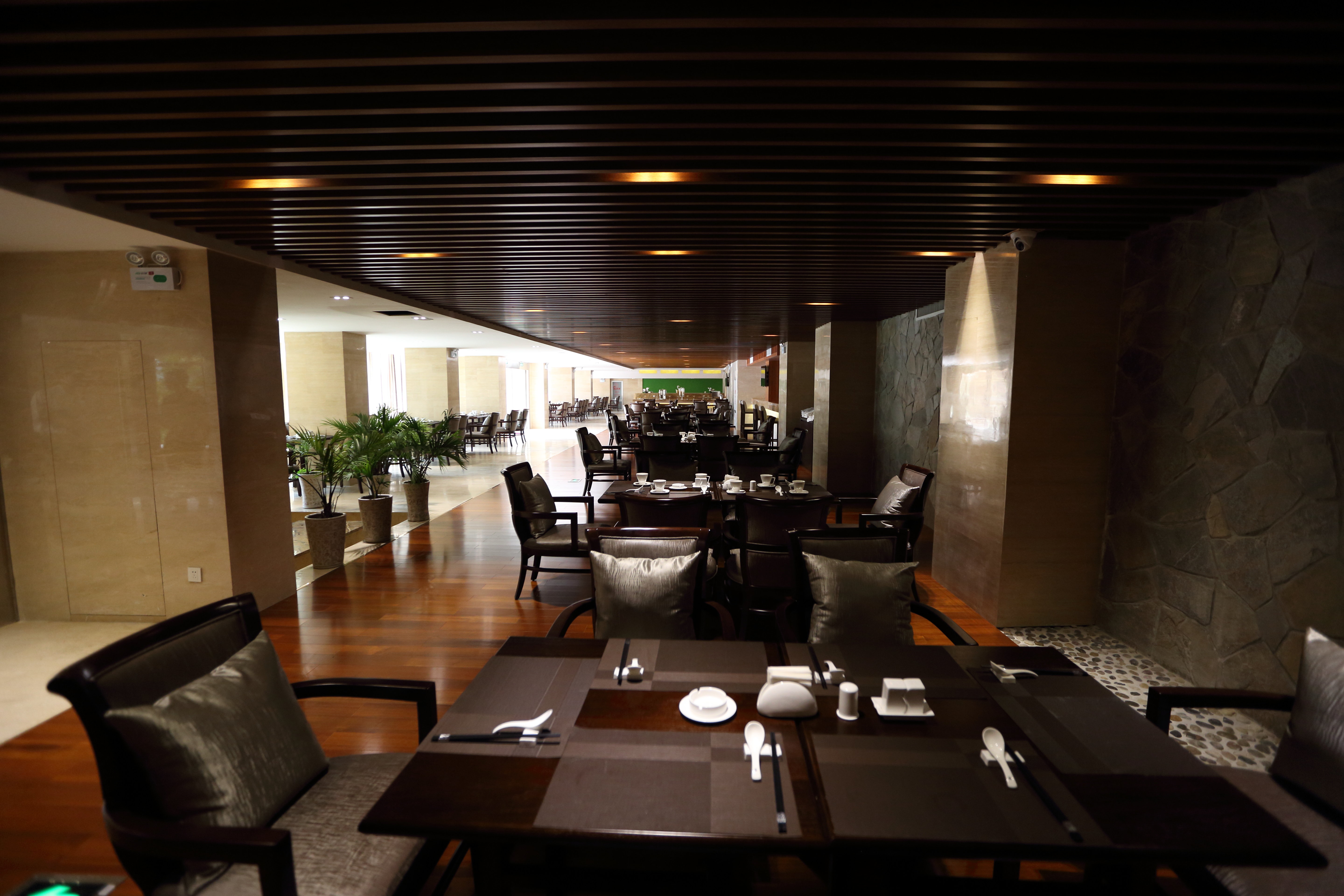 龙陵邦腊掌温泉度假酒店·餐厅餐厅图片