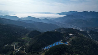 四川万源秘境，一山被誉“小峨眉”，一坡风光堪比《千里江山图》