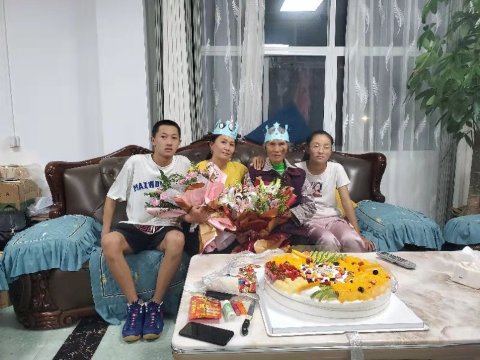 甜蜜岛蛋糕地带(乡宁县店)