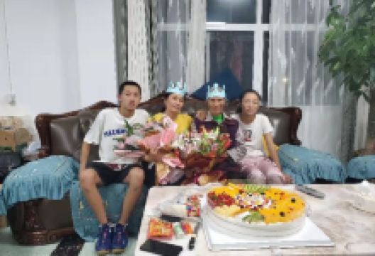 甜蜜岛蛋糕地带(乡宁县店)美食图片