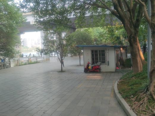 东堤游园