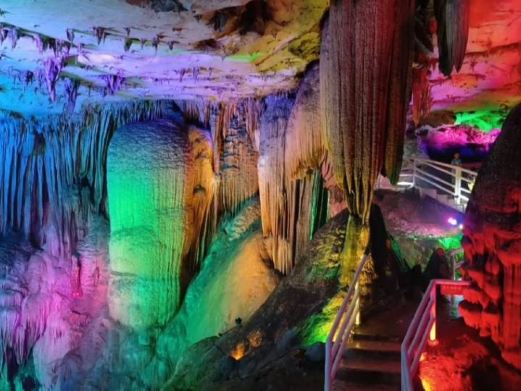 黄龙岩畲族风情旅游区