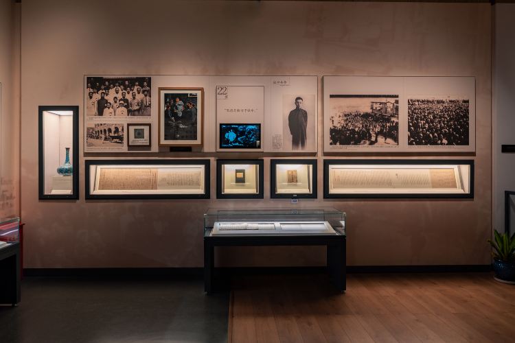 Gallery 3