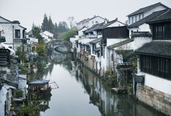 苏州沙溪古镇+阳澄湖莲花岛+拙政园+狮子林 导游|翻译地陪G【全程中文/英文/俄语/小语种服务，沟通无障碍，景点可调】
