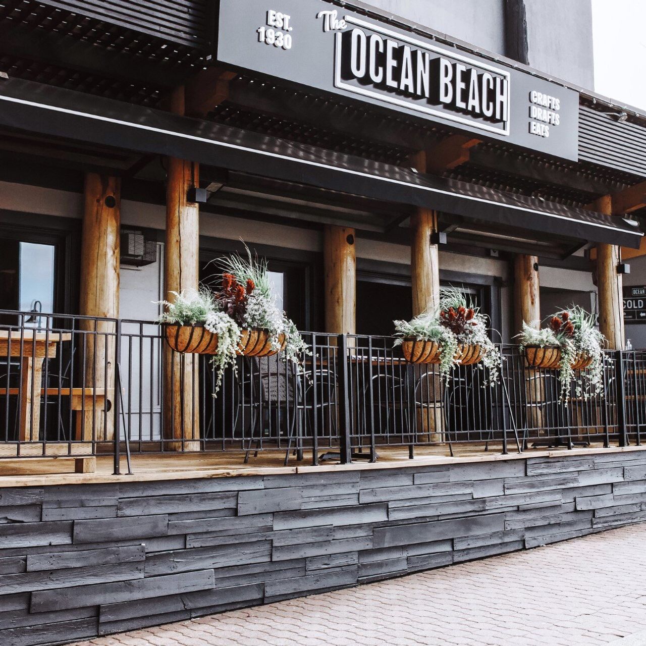 The Ocean Beach Crafts, Drafts & Eats餐厅图片