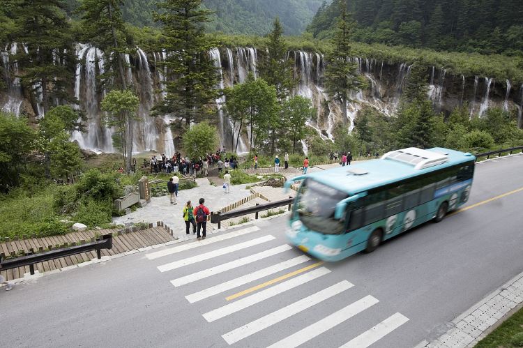 Jiuzhai Goukou Bus Station (Convenient transit lodgings, well-connected)