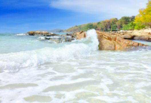 奥派海滩景点图片