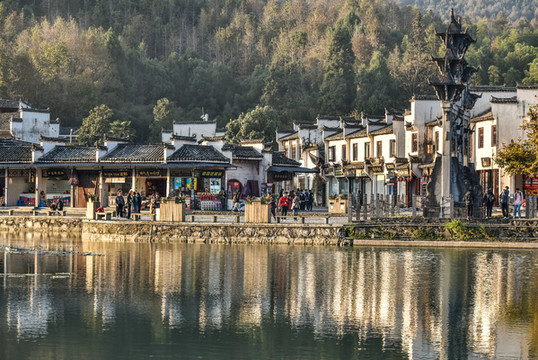 安徽值得细品的古村:历史文化举世无双,入秋后风光如梦如幻