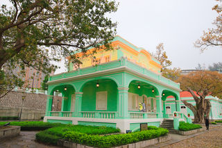 坐船去澳门，打卡流光溢彩的澳门小众旅游地（附坐船通关攻略）