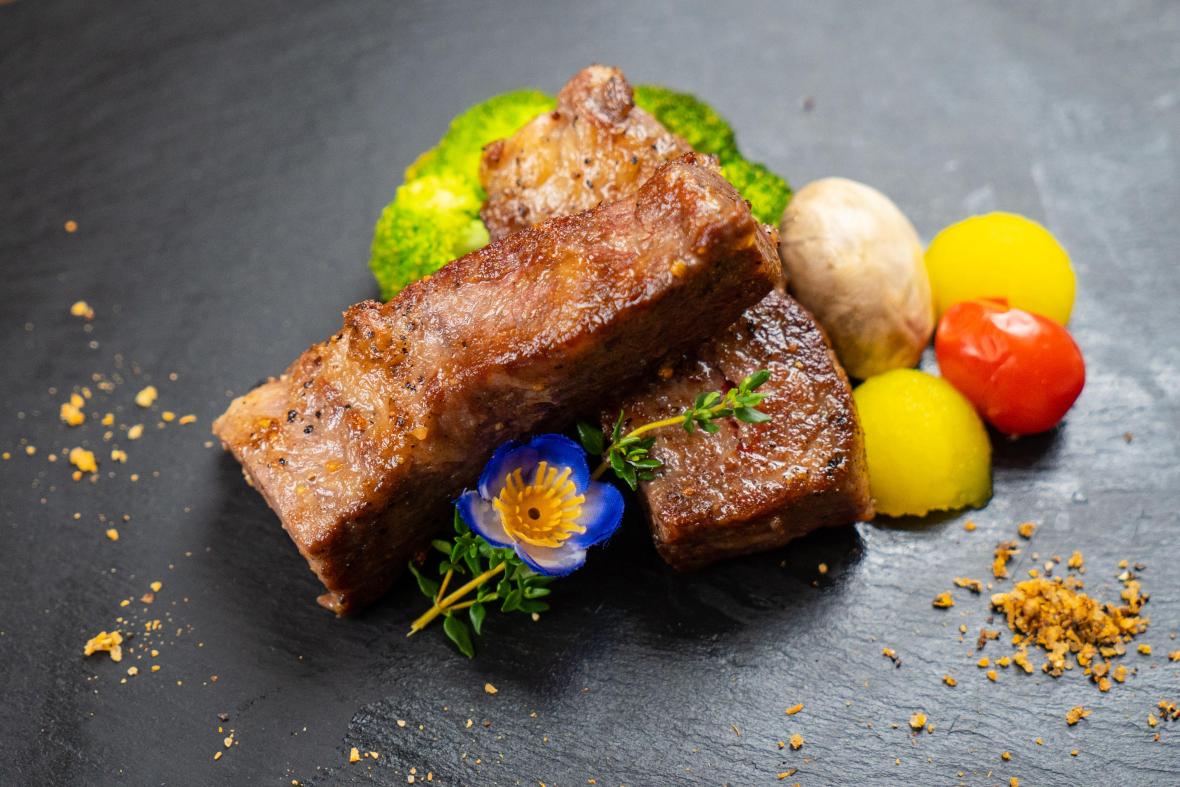 肇庆半山揽月·设计师美宿·爱丽舍西餐厅