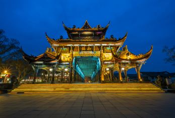 四姑娘山景区+南桥一日游【2-8人小团丨门票+三宝+氧气瓶】【[度假精选]2-8人精致小团&全程品质纯玩丨无购物丨不进购物店丨无隐形消费丨旅游意外险】