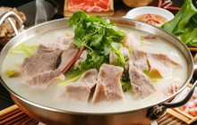 Vala Toms山崖朔溪酒店(四姑娘山景区店)·梵拉图·牦牛肉特色汤锅(长坪沟店)餐厅图片