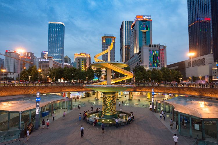 Tianfu Square(City's symbol, convenient transportation)