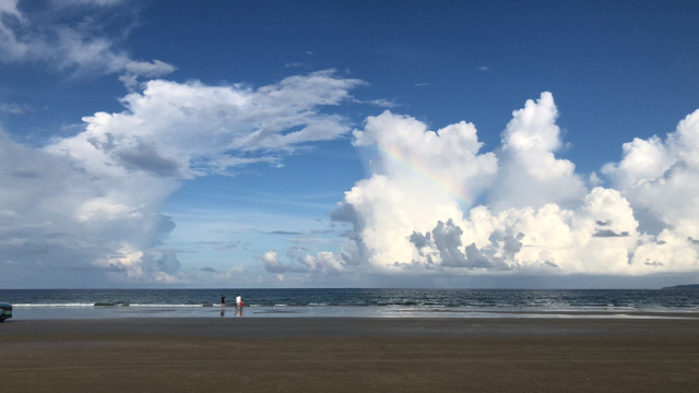 住的酒店,图片美化了很多,一进房间感觉都_台山上川岛飞沙滩旅游度假