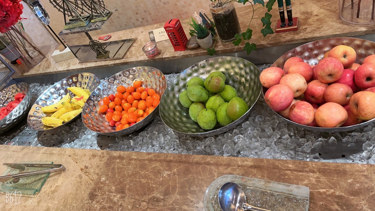 太阳岛长泖自助餐厅