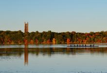 Lake Waban景点图片