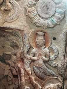 立三佛洞(第十八窟)-大同-徐徐霞客Rr