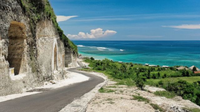 烏魯瓦圖懸崖公路