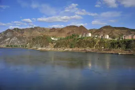 1-Day Ji'an Tour: Explore the Goguryeo Heritage, Historical Ambiance by the Yalu River
