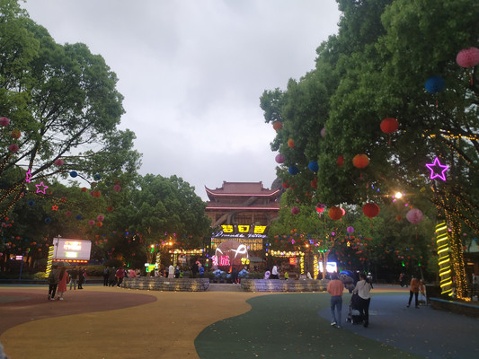 “中国好莱坞”横店纪行(三)