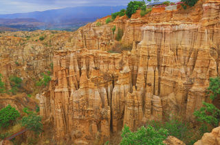 遇见大美中国  感受诗和远方  行走祖国大地系列之二  云南篇（  2 ） 元谋土林和陆良彩色沙林