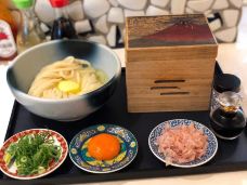 麺散-东京-翱翔的大鲨鱼