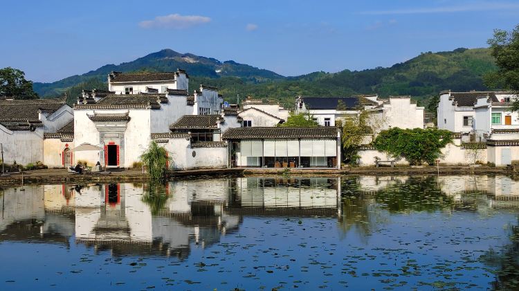 5-Day 5-day 4-night · Private Tour · Huangshan Scenic Area + Hongcun Village + Xidi + Huizhou Ancient Town