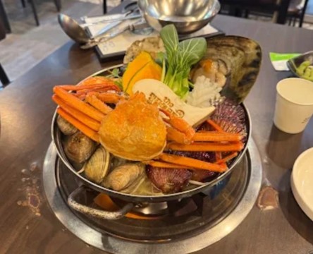 the Myeongpum Haemultang Joge Gui