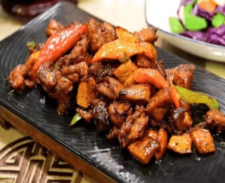 Mae Nid Beef Ekaehla