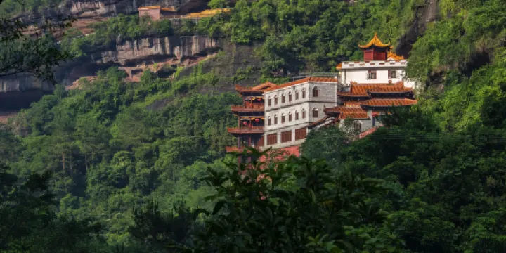 都嶠山慶壽巖風景區