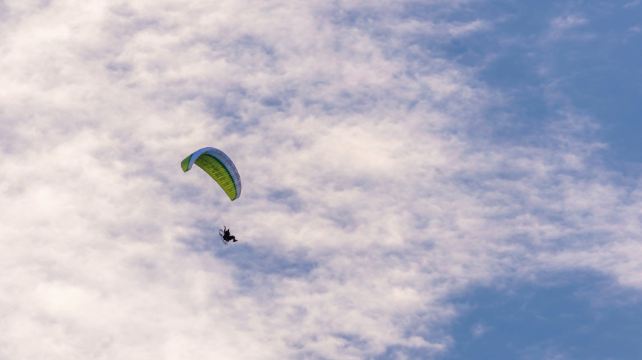 曹村滑翔伞基地