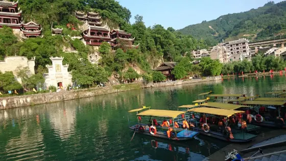 石屏山景區-四官殿