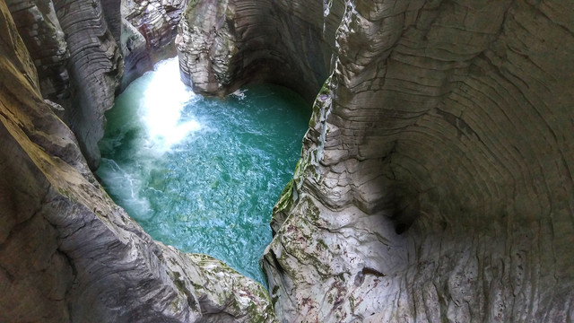 鄂西十日游---独行恩施和宜昌