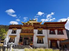 甘孜稻城亚丁景区-冲古寺-稻城-藏不住的自由