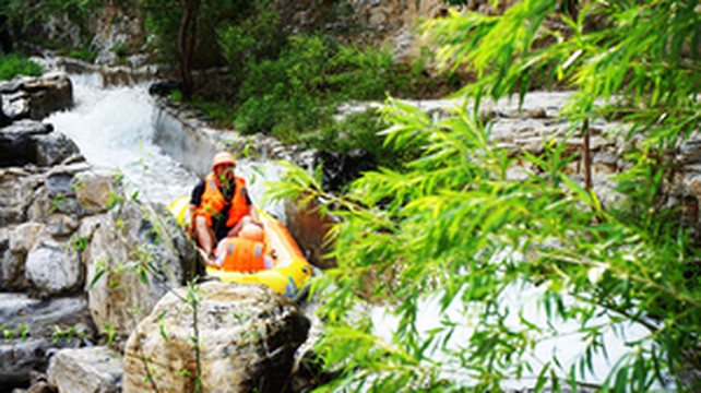 房山区游记图文-山高水长，峰岭叠翠，乐谷银滩的一场漂流弄湿了我的初夏